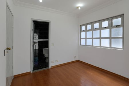 Casa para alugar com 273m², 3 quartos e 4 vagas Casa para alugar com 273m², 3 quartos e 4 vagasSuíte