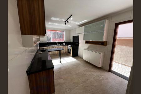 Casa à venda com 2 quartos, 158m² em Parque Jabaquara, São Paulo