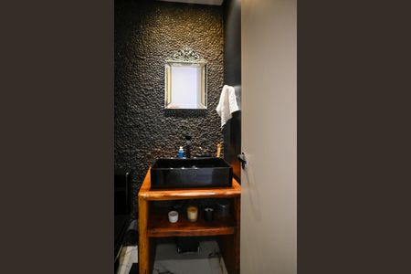 Apartamento à venda com 94m², 2 quartos e 2 vagas Apartamento à venda com 94m², 2 quartos e 2 vagasBanheiro Social