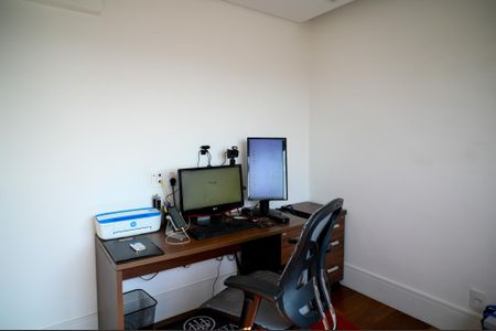 Apartamento à venda com 94m², 2 quartos e 2 vagas Apartamento à venda com 94m², 2 quartos e 2 vagasQuarto 1