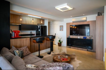 Apartamento à venda com 94m², 2 quartos e 2 vagas Apartamento à venda com 94m², 2 quartos e 2 vagasSala