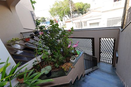 Casa para alugar com 235m², 3 quartos e 5 vagasEntrada