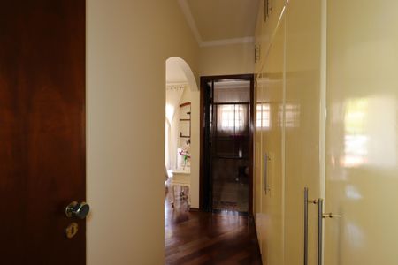 Casa para alugar com 235m², 3 quartos e 5 vagasSuíte