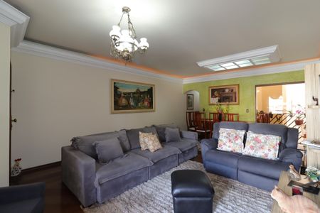 Sala de casa para alugar com 3 quartos, 235m² em Vila Sacadura Cabral, Santo André