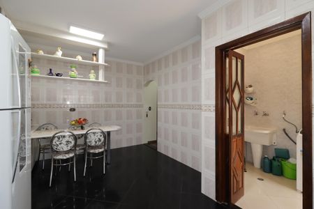 Casa para alugar com 235m², 3 quartos e 5 vagasCozinha