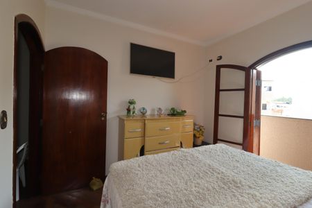 Casa para alugar com 235m², 3 quartos e 5 vagasQuarto 1