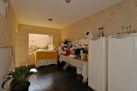Casa para alugar com 235m², 3 quartos e 5 vagasEspaço de Festas