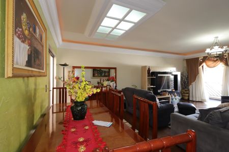 Sala de casa para alugar com 3 quartos, 235m² em Vila Sacadura Cabral, Santo André