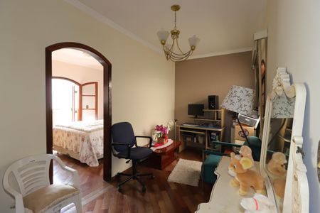 Casa para alugar com 235m², 3 quartos e 5 vagasSaleta