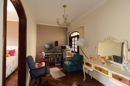 Casa para alugar com 235m², 3 quartos e 5 vagasSaleta