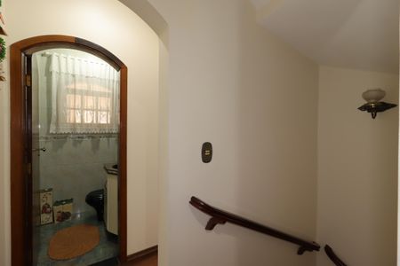 Casa para alugar com 235m², 3 quartos e 5 vagasCorredor do primeiro piso