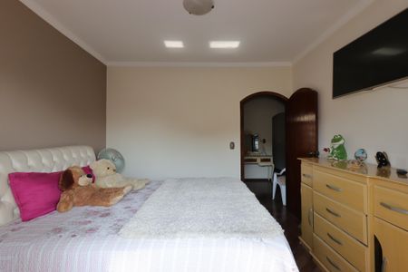 Casa para alugar com 235m², 3 quartos e 5 vagasQuarto 1