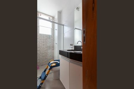 Apartamento à venda com 50m², 2 quartos e 1 vagaBanheiro Social