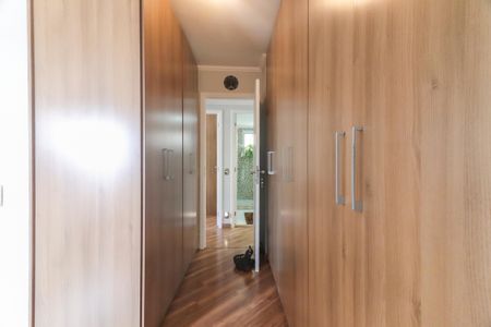 Apartamento para alugar com 134m², 4 quartos e 2 vagas Apartamento para alugar com 134m², 4 quartos e 2 vagasCloset da suíte