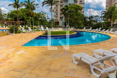 Apartamento para alugar com 134m², 4 quartos e 2 vagas Apartamento para alugar com 134m², 4 quartos e 2 vagasÁrea comum - Piscina