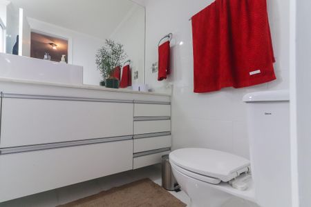 Apartamento para alugar com 134m², 4 quartos e 2 vagas Apartamento para alugar com 134m², 4 quartos e 2 vagasBanheiro da Suíte