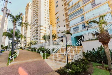 Apartamento para alugar com 134m², 4 quartos e 2 vagas Apartamento para alugar com 134m², 4 quartos e 2 vagasFachada