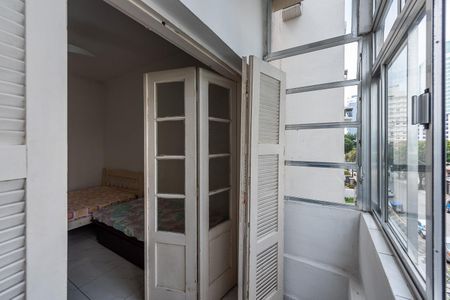 Varanda de kitnet/studio para alugar com 1 quarto, 28m² em Aparecida, Santos