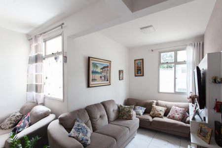 Apartamento à venda com 174m², 4 quartos e 1 vaga Apartamento à venda com 174m², 4 quartos e 1 vagaSala