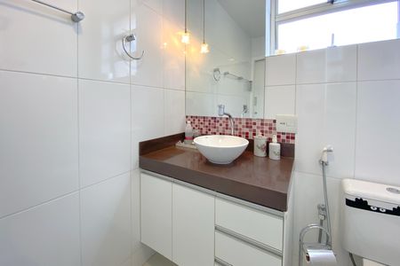 Apartamento à venda com 274m², 4 quartos e 2 vagasBanheiro