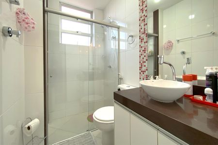 Apartamento à venda com 274m², 4 quartos e 2 vagasBanheiro da Suíte 1