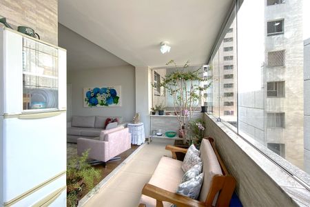 Apartamento à venda com 274m², 4 quartos e 2 vagasVaranda da Sala