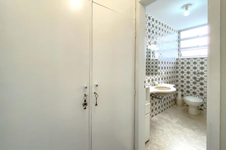 Apartamento à venda com 274m², 4 quartos e 2 vagasCorredor