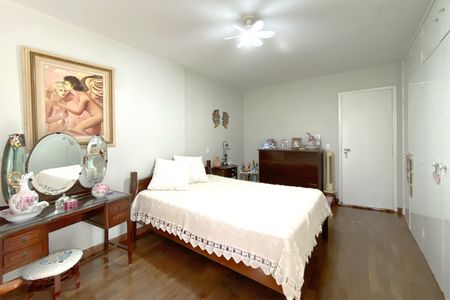 Apartamento à venda com 274m², 4 quartos e 2 vagasSuite 2