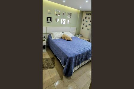 Apartamento à venda com 72m², 2 quartos e 1 vaga Apartamento à venda com 72m², 2 quartos e 1 vagaSuíte