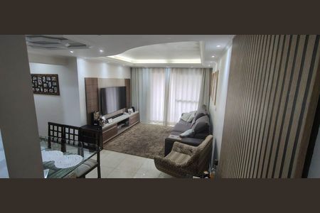 Apartamento à venda com 72m², 2 quartos e 1 vaga Apartamento à venda com 72m², 2 quartos e 1 vagaSala