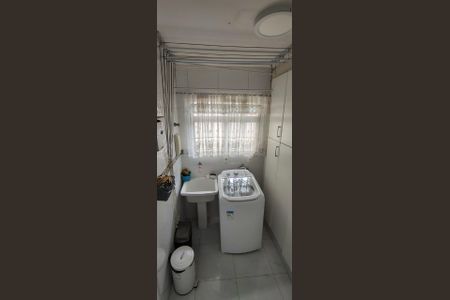 Apartamento à venda com 72m², 2 quartos e 1 vaga Apartamento à venda com 72m², 2 quartos e 1 vagaÁrea de Serviço