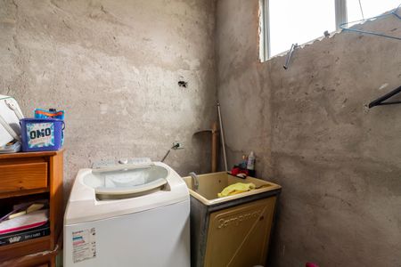 Casa à venda com 469m², 4 quartos e 4 vagas Casa à venda com 469m², 4 quartos e 4 vagasBanheiro da Suíte / Área de Serviço