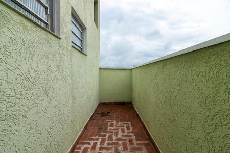 Casa à venda com 469m², 4 quartos e 4 vagas Casa à venda com 469m², 4 quartos e 4 vagasVaranda da Área de Lazer