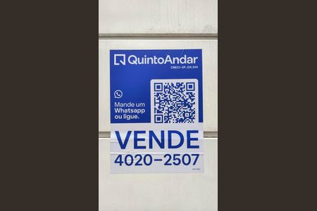 Casa à venda com 469m², 4 quartos e 4 vagas Casa à venda com 469m², 4 quartos e 4 vagasPlaca