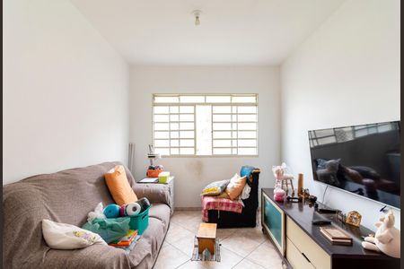 Casa à venda com 469m², 4 quartos e 4 vagas Casa à venda com 469m², 4 quartos e 4 vagasSala de Estar