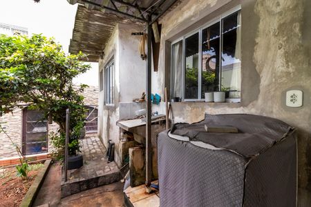 Casa à venda com 469m², 4 quartos e 4 vagas Casa à venda com 469m², 4 quartos e 4 vagasQuintal