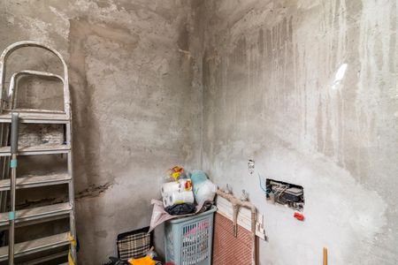 Casa à venda com 469m², 4 quartos e 4 vagas Casa à venda com 469m², 4 quartos e 4 vagasBanheiro da Suíte / Área de Serviço