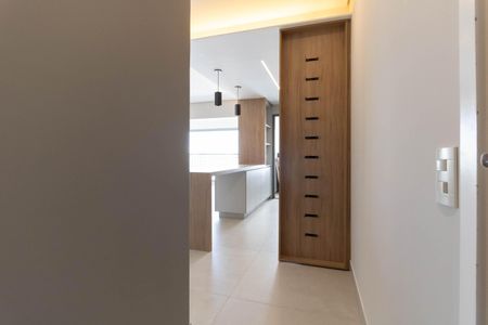 Apartamento à venda com 80m², 3 quartos e 2 vagasEntrada