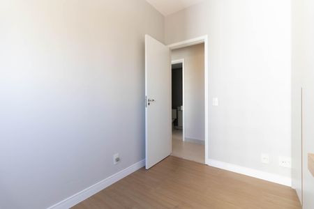 Apartamento à venda com 80m², 3 quartos e 2 vagasQuarto 2