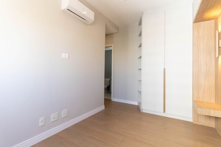 Apartamento à venda com 80m², 3 quartos e 2 vagasSuíte