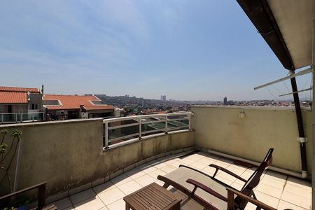 Apartamento à venda com 100m², 2 quartos e 2 vagasQuintal