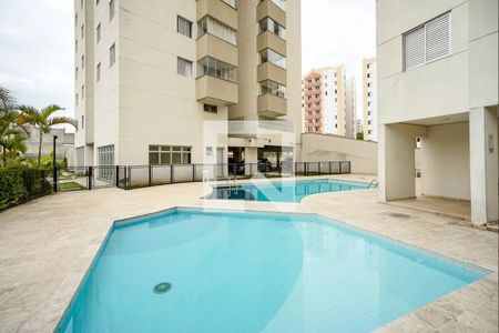 Apartamento à venda com 67m², 3 quartos e 1 vaga Apartamento à venda com 67m², 3 quartos e 1 vagaÁrea comum - Piscina