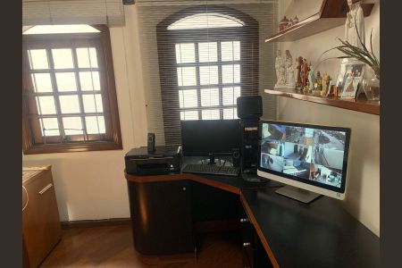 Casa para alugar com 130m², 5 quartos e 3 vagas Casa para alugar com 130m², 5 quartos e 3 vagasEscritório