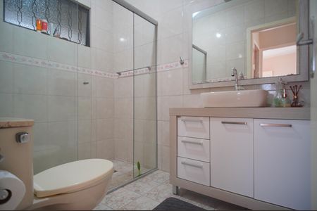 Casa para alugar com 163m², 5 quartos e 4 vagasBanheiro