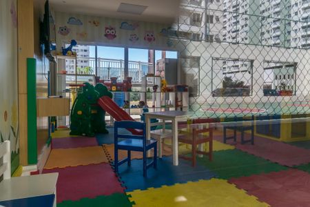 Apartamento à venda com 60m², 2 quartos e 1 vaga Apartamento à venda com 60m², 2 quartos e 1 vagaÁrea comum - Brinquedoteca