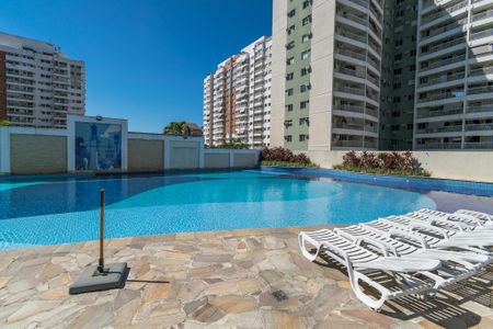 Apartamento à venda com 60m², 2 quartos e 1 vaga Apartamento à venda com 60m², 2 quartos e 1 vagaÁrea comum - Piscina
