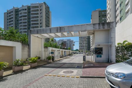 Apartamento à venda com 60m², 2 quartos e 1 vaga Apartamento à venda com 60m², 2 quartos e 1 vagaFachada da Portaria