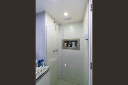 Apartamento à venda com 60m², 2 quartos e 1 vaga Apartamento à venda com 60m², 2 quartos e 1 vagaBanheiro da Suíte