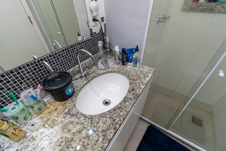 Apartamento à venda com 60m², 2 quartos e 1 vaga Apartamento à venda com 60m², 2 quartos e 1 vagaBanheiro da Suíte