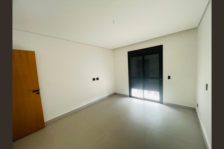 Casa à venda com 210m², 3 quartos e 4 vagasQuarto Suíte 3